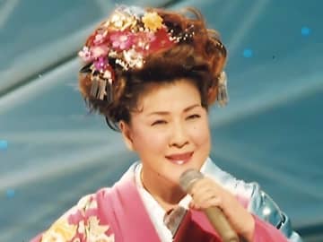 山田邦子が語る　【仲良しの先輩・川中美幸さんが母の葬儀で歌唱　参列者は泣きながら…】