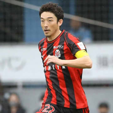 「ファンの方との一回の交流がその人の人生に深く刻まれている」現役引退表明の38歳DFが再認識した“選手にとって大切なこと”は？「ゆうまちゃんとやれよ」