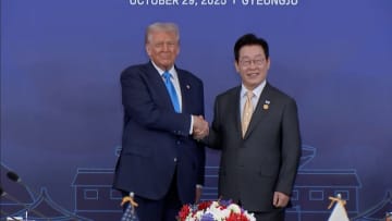 トランプ大統領が金正恩総書記との米朝首脳会談「非常に良い関係だが日程合わず」明らかに