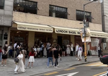 韓国の大人気ベーカリー20代スタッフが死去…「ロンドンベーグルミュージアム」で過労死疑惑