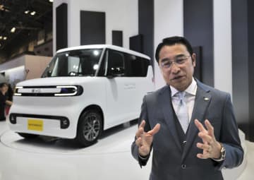 BYD、軽乗用車タイプEV公開　来夏発売の試作車、車内空間広く