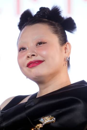 渡辺直美、4000万円ネックレスにSNS驚き「首に家一軒乗せてる」「拡大して見ちゃった」