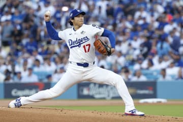 「デカ過ぎる観客」NBAスーパースターが夫婦お揃いド軍キャップでワールドシリーズ生観戦「大谷好きだな」