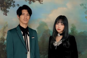 GLIM SPANKY、ドラマ『スクープのたまご』主題歌「カメラ アイロニー」MV公開「ファッションはスーツで揃えました」