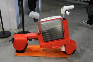 特定原付「タタモ」の実物を見た　変形機構が秀逸