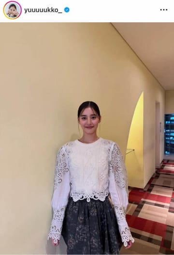 新木優子、美しすぎる肩出しタイトなドレス姿　神スタイルで色気ダダ漏れ「ため息が出るほど綺麗」