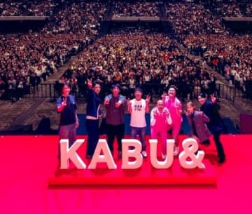 前澤友作氏、横浜で大規模イベント『カブアンド総会』を開催。自身の経営哲学を語る。SNSでは「カブアンド契約しようと思ってる」の声