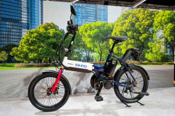 スズキ、ガソリン・電気・水素・天然ガスにバイオメタン、車体からガス工場までブースで展示