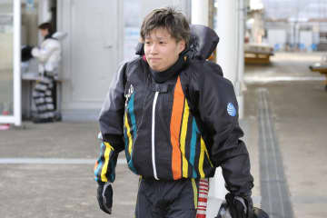 【多摩川ボート・レディースｖｓルーキーズ】川崎智稔が連勝発進「久々にエンジンも助けられている感じ」