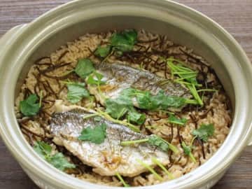 【旬のお魚×昆布】土鍋で丸ごとおいしい鯛めし