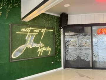 アメリカンフードをガッツリ食べたい！そんな時はロコが愛するカネオヘ地区のレストラン「Jolene’s」はいかが？