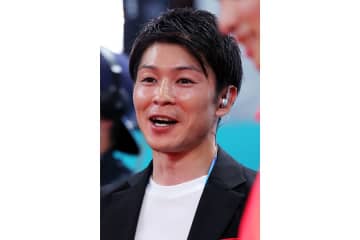 「どう企画説明した？」　体操・内村航平を斬新起用、衝撃の新CMに広がる困惑「ぶっ飛んでんな」