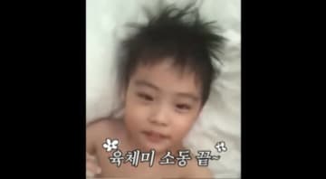 女優イ・ミンジョン、息子の顔を公開…両親（イ・ミンジョン＆イ・ビョンホン）にそっくりな愛らしさ