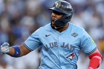 「いっつも打ってんな」「なんて凄いんだ」これぞ若き主砲の真骨頂、止まらないゲレーロJr.！ 「本当に良い選手」