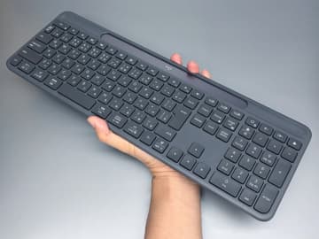 【やじうまミニレビュー】室内光でも充電可能なソーラー搭載。10年使えるロジクールのキーボード「K980」