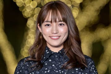 川口春奈、印象ガラリの最新姿に「別人にみえる」「美人」「めちゃくちゃ綺麗」と反響　茶髪×モードなメイク