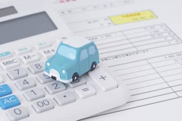 5年前に“残クレ”で買った「ヴェルファイア」…下取り価格は“100万円”だそう。「乗り換え・買い上げ」で迷っているのですが、結局どちらがお得なのでしょうか？