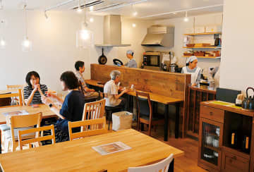 土曜はランチで交流　埼玉・川口の「晴れ晴れキッチン」　高齢者と障害者、地域住民　居場所の提供のために施設の一部を開放　笑顔があふれる場に