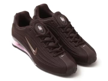 今年は足元も“ブラウン”で！【NIKE】秋冬コーデで大活躍♡「今っぽスニーカー」