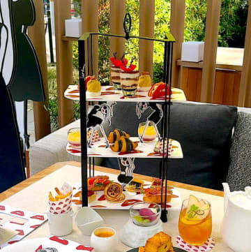 【フォーシーズンズホテル大阪】華やかなジョシーズ・ジャルダン アフタヌーンティー