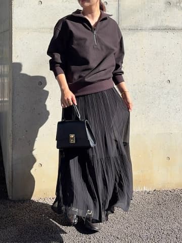 寒くなってきた今の時期は「スウェット」の出番！可愛くて手抜き感ナシ♡大人カジュアルコーデ