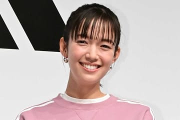 佐藤栞里、『SLAM DUNK』コスプレの再現度にネット驚嘆「ほんとすごい！」「めちゃくちゃそっくり」