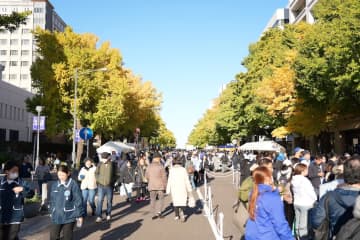 DeNA、 ”ベイブルーフェス” DAY2は日本大通りでもブースを出展！