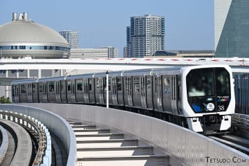 ゆりかもめ全線が「30円」で乗り放題！ 開業30周年記念企画、11月22～24日の利用限定で発売