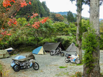 落ち着きをみせるキャンプブームの中バイク×ソロキャンプ：キャンプミーティングin道志村