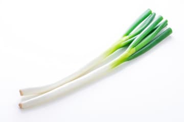 【長ネギ】の保存方法。常温、冷蔵、冷凍を使い分けよう！