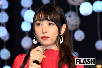 “岡山の奇跡” 桜井日奈子、背中ざっくりニット披露「うしろあみあみ」あざとさ全開ショットにフォロワー歓喜