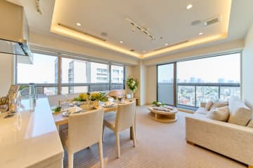 恵比寿ガーデンテラス壱番館 22階｜「恵比寿」駅徒歩10分。都心の静穏と上質が調和するガーデンプレイスの邸。「自然教育園」の緑を一望する壮観な住まい