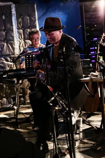 友川カズキ - 新宿ロフトでの『生存確認コンサート2025』開催を前に語る、歌をつくり続ける理由と社会への憤怒