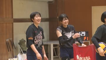 春高バレー岩手の女王・盛岡誠桜　「高さ・速さ・パワー」三拍子そろった攻撃力と1年生からレギュラー「3年生5人の絆」で5連覇へ！