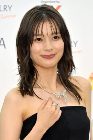 「新婚さんのよう」芳根京子と人気俳優の2ショットに「お似合いすぎる」「ヤバい泣ける」と反響
