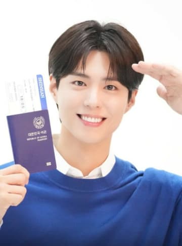 パク・ボゴム、見ているだけで幸せになるビジュアル…広告撮影ビハインドを公開