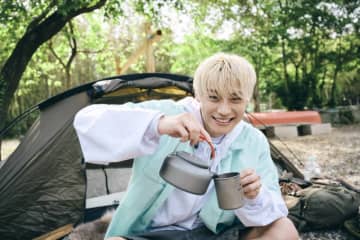 超特急・高松アロハ、少年のような笑顔にドキドキ！キャンプを突き詰める『ALOHA’ｓCAMP』発売