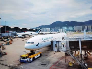 ９月の空港統計、台風の影響で伸び少なく