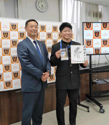 【ドラフト】西武育成4位、川和・浜岡に指名あいさつ　「4種の変化球がプロレベル」　