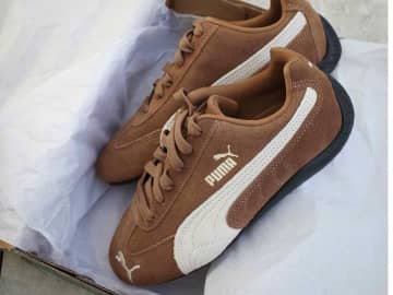 今、大ブレイク中！【PUMA】履くだけで垢抜け♡「ブラウン系スニーカー」