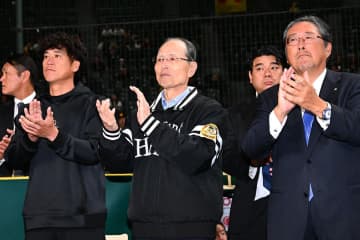 【ソフトバンク】王会長も日本一にご満悦　小久保監督に「大胆な思い切りのいい起用もしていた」