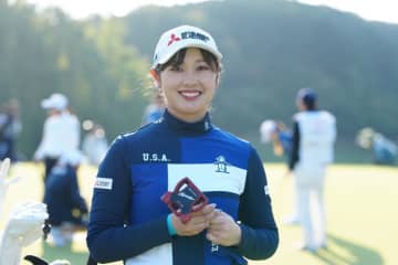 22歳の吉澤柚月は初ホステスプロ「優勝争いしたい」　中学時代から使う7年モノの赤パターでグリーン攻略へ