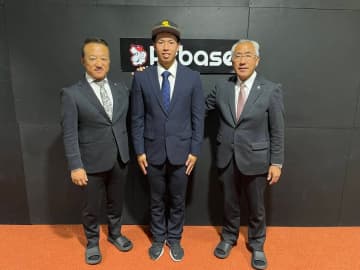 【快挙】社会人クラブからプロへ！CLUB REBASE 鈴木貴大選手、ソフトバンク育成5位指名に担当スカウトが指名挨拶！