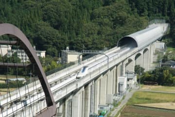 リニア工事費増で、東海道新幹線値上げ？ JR東海、運賃算定方法の見直し求める