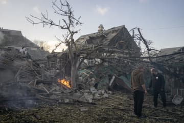 火力発電所に砲撃、2人死亡　ロシア軍、ドネツク州主要都市