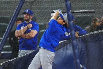 大谷翔平が「月まで打った!!」 150m弾に米記者驚愕の速報…5階席直撃など14/28