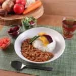 千葉商科大学　学生と企業がサステナブル食材にこだわった「ソイミールカレー」を協働開発　11/2（日）よりキャンパス内で販売