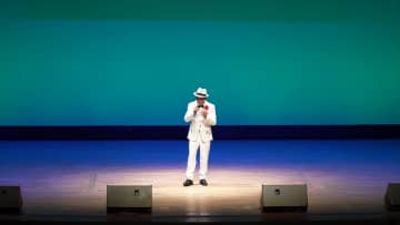 東京で「日中カラオケコンクール」決勝大会　7歳から70歳まで熱唱