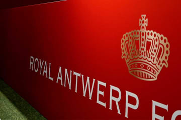 「日本ではお目にかかる機会ない」欧州ユニフォーム　専門家絶賛…サプライヤーに注目