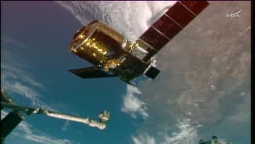 【更新】新型補給機「HTV-X」がISSに到着　JAXA油井宇宙飛行士がロボットアームでキャプチャ